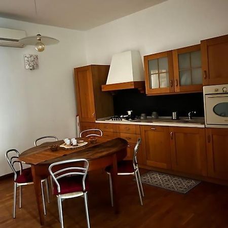 Ferienwohnung Il Grappolo D'Alba Exterior foto